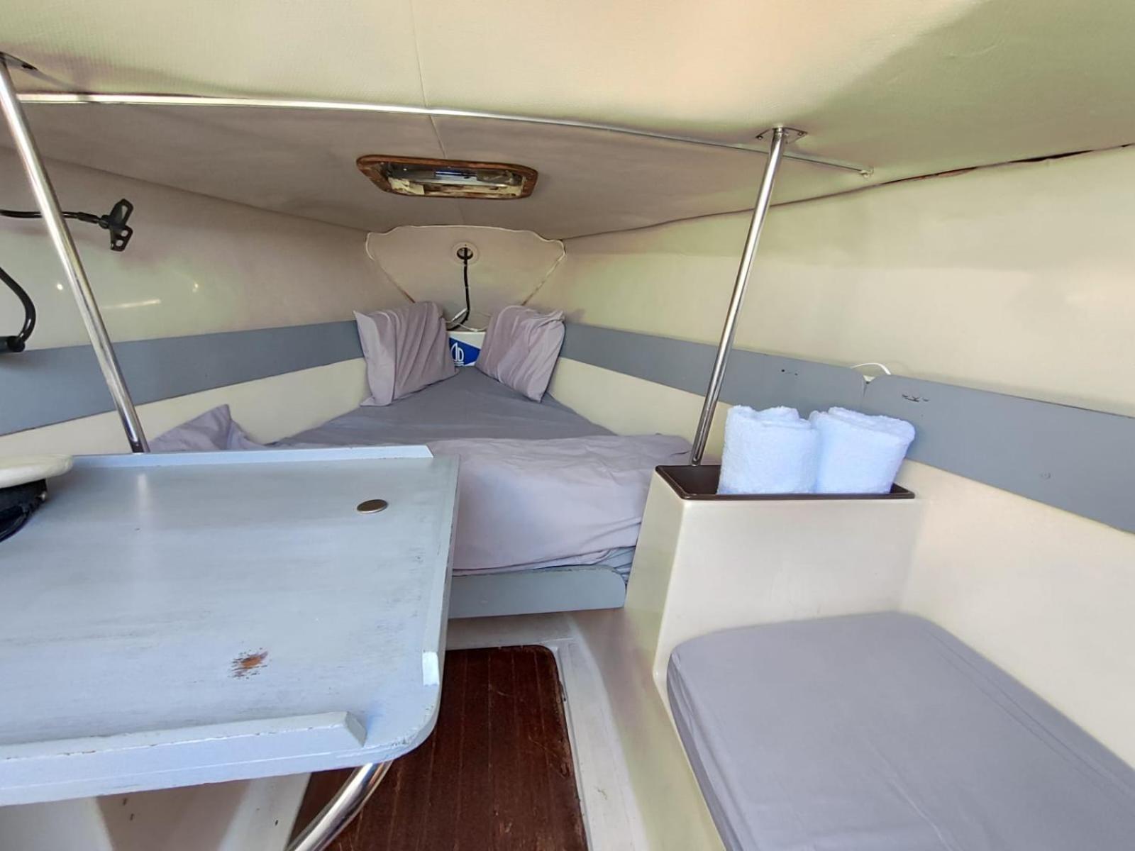 Boat Hotel en barco Lisboa